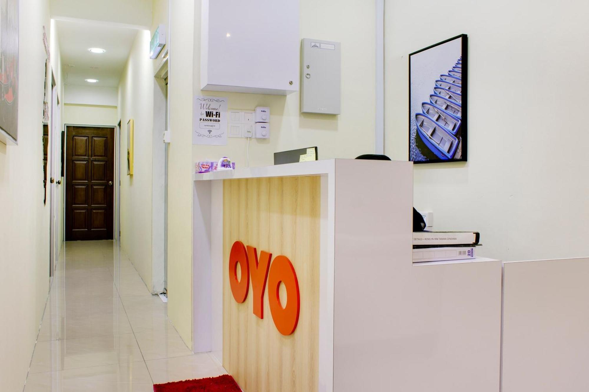 Oyo 90090 Roselyn Inn 2 Pasir Gudang Eksteriør billede