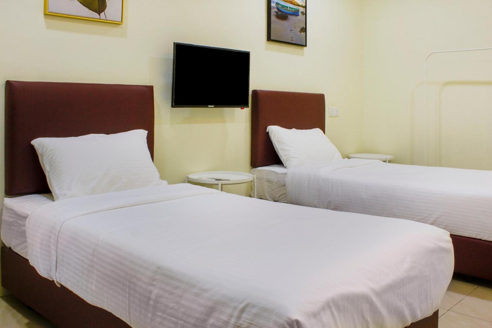 Oyo 90090 Roselyn Inn 2 Pasir Gudang Eksteriør billede